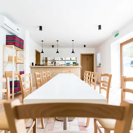 Apartmaji Santomas شقة *