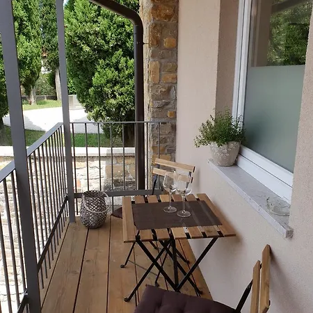 Apartmaji Santomas شقة